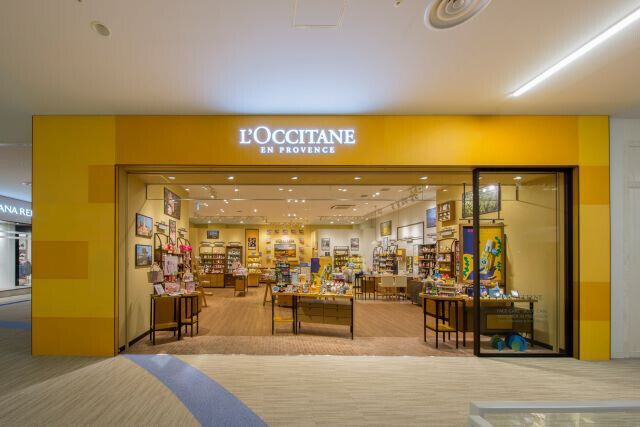 ロクシタン、ルミエールと インモールティ… こちらは半分くらい使用 2本合わせて 試してみた】テール ド ルミエール ジョイ パフュームインオイル