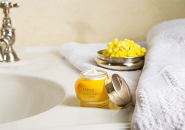 最終価格‼️新品‼️未開封‼️予約購入商品‼️20%以上オフ‼️ロクシタンプロヴァンス Equipment and presentation that will make you want to drive